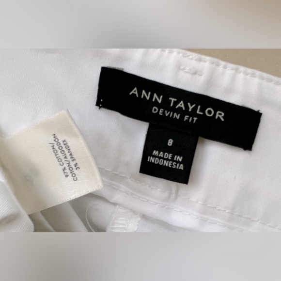 Ann Taylor - Devin Fit White Shorts - US Size 8 - Picture 6 of 7